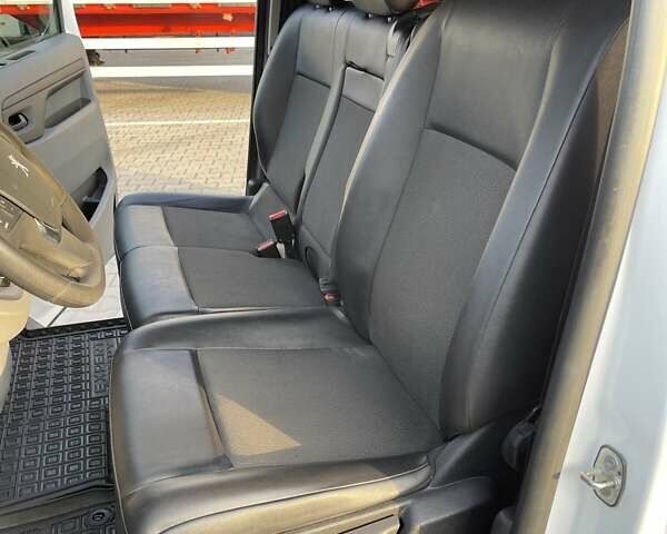Пежо Эксперт груз.-пасс. 2021 в Ровно на Automoto.ua Белый Пежо Эксперт груз.-пасс., объемом двигателя 2 л и пробегом 48 тыс. км за 25500 $, фото 28 на Automoto.ua