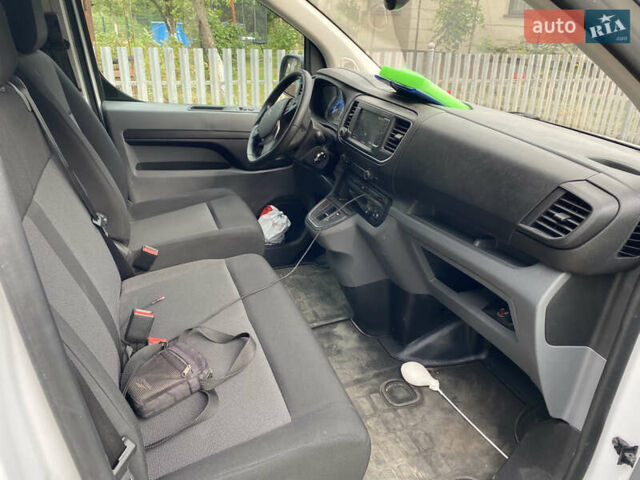 Белый Пежо Эксперт груз.-пасс., объемом двигателя 0 л и пробегом 21 тыс. км за 24500 $, фото 7 на Automoto.ua