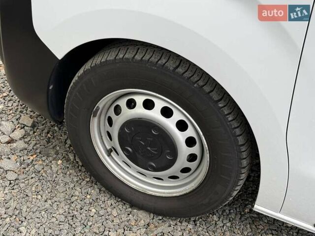 Пежо Эксперт груз.-пасс. 2023 в Хмельницком на Automoto.ua Белый Пежо Эксперт груз.-пасс., объемом двигателя 2 л и пробегом 32 тыс. км за 32200 $, фото 18 на Automoto.ua