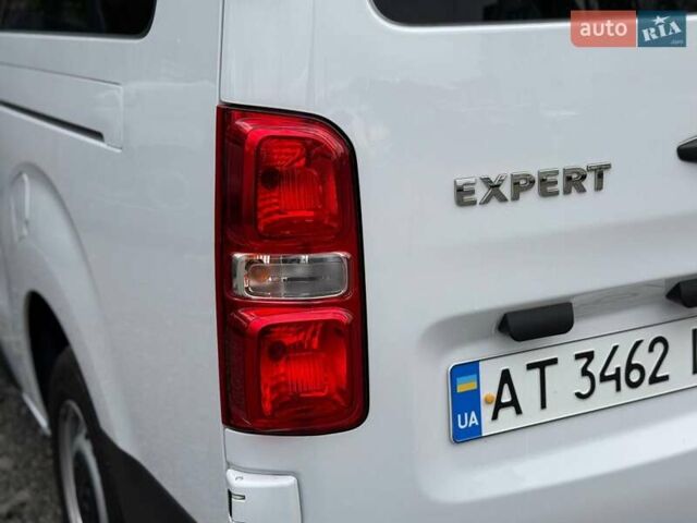 Пежо Эксперт груз.-пасс. 2023 в Хмельницком на Automoto.ua Белый Пежо Эксперт груз.-пасс., объемом двигателя 2 л и пробегом 32 тыс. км за 32200 $, фото 17 на Automoto.ua