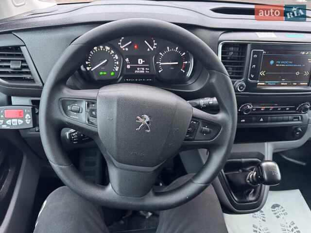 Белый Пежо Эксперт груз.-пасс., объемом двигателя 2 л и пробегом 255 тыс. км за 18800 $, фото 44 на Automoto.ua