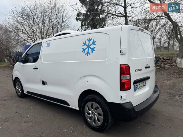 Белый Пежо Эксперт груз.-пасс., объемом двигателя 2 л и пробегом 255 тыс. км за 18800 $, фото 20 на Automoto.ua
