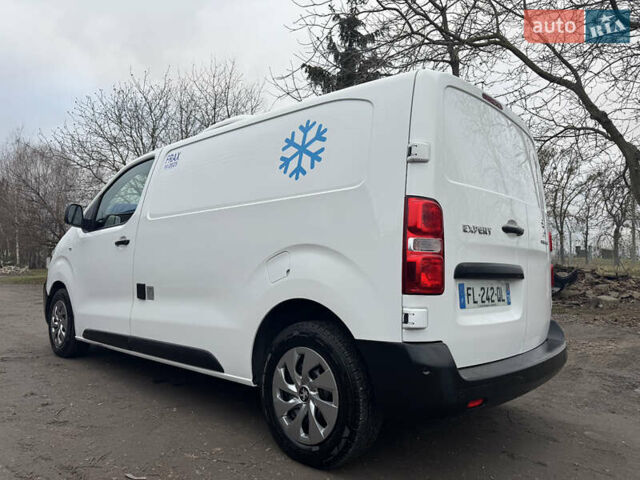 Белый Пежо Эксперт груз.-пасс., объемом двигателя 2 л и пробегом 255 тыс. км за 18800 $, фото 18 на Automoto.ua