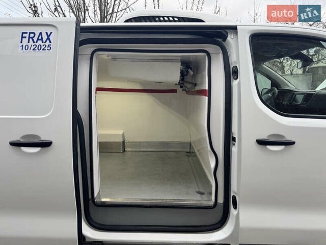 Белый Пежо Эксперт груз.-пасс., объемом двигателя 2 л и пробегом 255 тыс. км за 18800 $, фото 33 на Automoto.ua