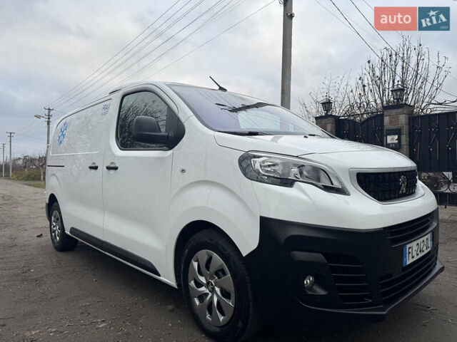 Белый Пежо Эксперт груз.-пасс., объемом двигателя 2 л и пробегом 255 тыс. км за 18800 $, фото 57 на Automoto.ua