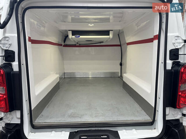 Белый Пежо Эксперт груз.-пасс., объемом двигателя 2 л и пробегом 255 тыс. км за 18800 $, фото 26 на Automoto.ua