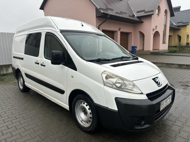 Белый Пежо Эксперт груз.-пасс., объемом двигателя 1.6 л и пробегом 300 тыс. км за 5400 $, фото 1 на Automoto.ua