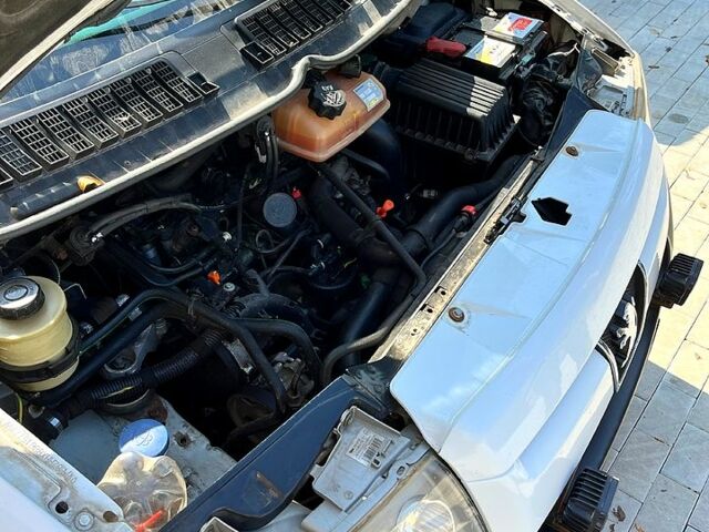 Пежо Эксперт груз.-пасс. 2005 в Костополе на Automoto.ua Белый Пежо Эксперт груз.-пасс., объемом двигателя 2 л и пробегом 0 тыс. км за 4200 $, фото 2 на Automoto.ua