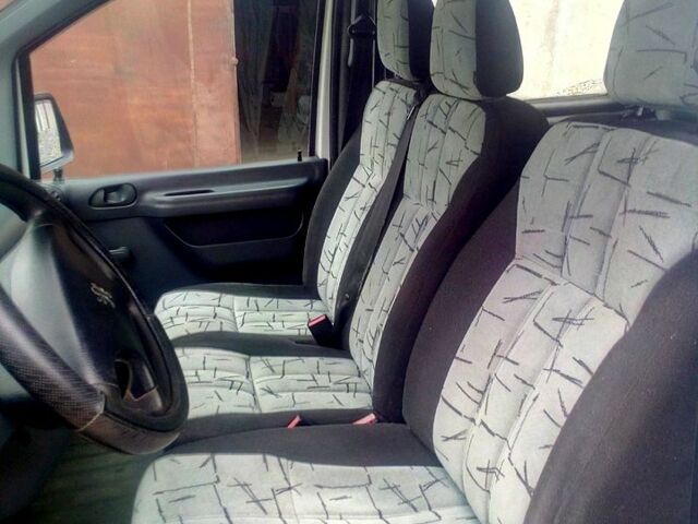 Пежо Эксперт груз.-пасс. 2005 в Южноукраинске на Automoto.ua Белый Пежо Эксперт груз.-пасс., объемом двигателя 1.9 л и пробегом 340 тыс. км за 4000 $, фото 1 на Automoto.ua