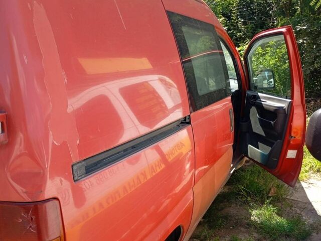 Черный Пежо Эксперт груз.-пасс., объемом двигателя 1.8 л и пробегом 185 тыс. км за 1800 $, фото 4 на Automoto.ua