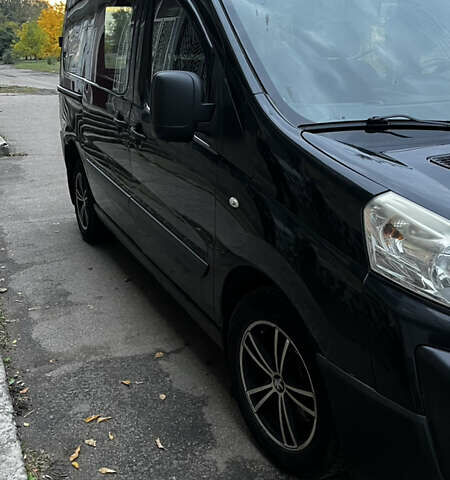 Чорний Пежо Експерт вант.-пас., об'ємом двигуна 2 л та пробігом 450 тис. км за 9000 $, фото 2 на Automoto.ua