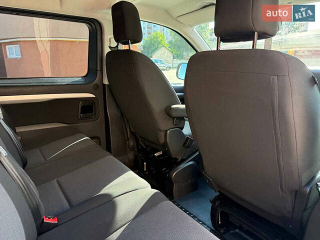 Черный Пежо Эксперт груз.-пасс., объемом двигателя 2 л и пробегом 208 тыс. км за 19700 $, фото 60 на Automoto.ua