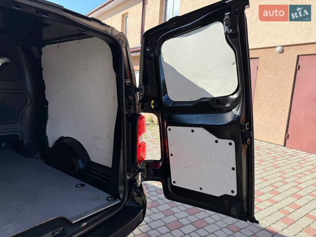 Черный Пежо Эксперт груз.-пасс., объемом двигателя 2 л и пробегом 208 тыс. км за 19700 $, фото 51 на Automoto.ua