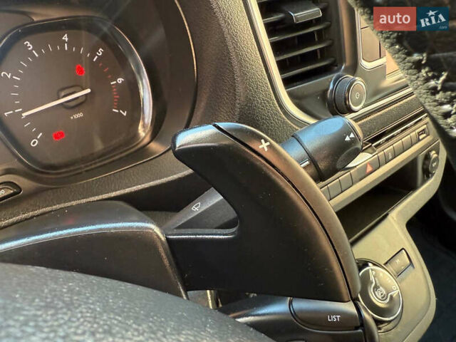 Черный Пежо Эксперт груз.-пасс., объемом двигателя 2 л и пробегом 208 тыс. км за 19700 $, фото 45 на Automoto.ua