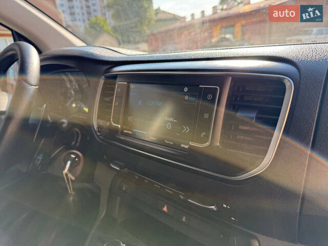 Черный Пежо Эксперт груз.-пасс., объемом двигателя 2 л и пробегом 208 тыс. км за 19700 $, фото 72 на Automoto.ua