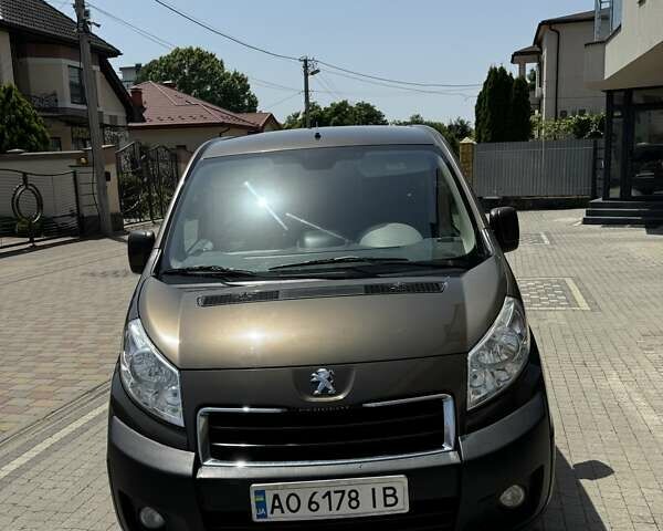 Коричневый Пежо Эксперт груз.-пасс., объемом двигателя 2 л и пробегом 364 тыс. км за 11000 $, фото 4 на Automoto.ua
