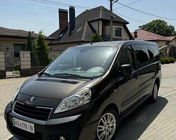 Коричневый Пежо Эксперт груз.-пасс., объемом двигателя 2 л и пробегом 364 тыс. км за 11000 $, фото 3 на Automoto.ua