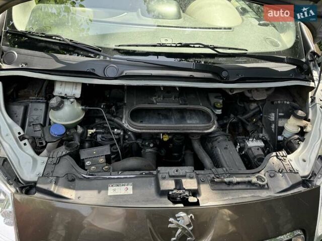 Коричневый Пежо Эксперт груз.-пасс., объемом двигателя 2 л и пробегом 364 тыс. км за 11000 $, фото 12 на Automoto.ua