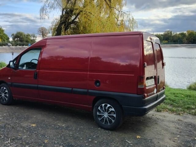 Пежо Эксперт груз.-пасс. 2005 в Тлумаче на Automoto.ua Красный Пежо Эксперт груз.-пасс., объемом двигателя 2 л и пробегом 400 тыс. км за 3250 $, фото 2 на Automoto.ua