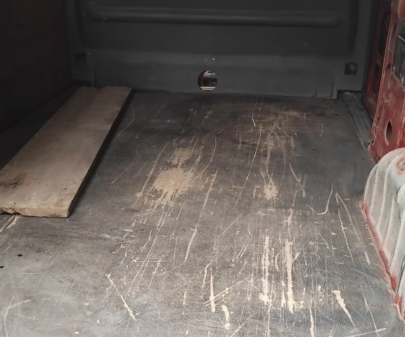 Пежо Эксперт груз.-пасс. 2005 в Тлумаче на Automoto.ua Красный Пежо Эксперт груз.-пасс., объемом двигателя 2 л и пробегом 400 тыс. км за 3250 $, фото 9 на Automoto.ua