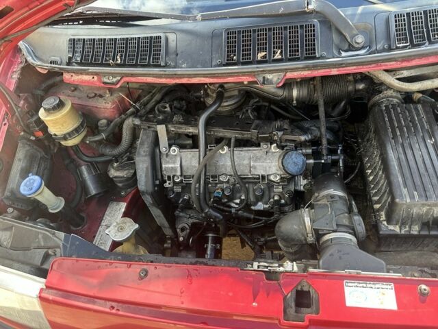 Красный Пежо Эксперт груз.-пасс., объемом двигателя 1.6 л и пробегом 312 тыс. км за 2150 $, фото 6 на Automoto.ua