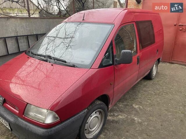 Червоний Пежо Експерт вант.-пас., об'ємом двигуна 1.91 л та пробігом 400 тис. км за 2000 $, фото 1 на Automoto.ua