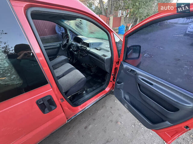 Пежо Эксперт груз.-пасс. 2000 в Виннице на Automoto.ua Красный Пежо Эксперт груз.-пасс., объемом двигателя 1.97 л и пробегом 370 тыс. км за 2700 $, фото 9 на Automoto.ua