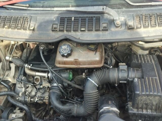 Красный Пежо Эксперт груз.-пасс., объемом двигателя 1.9 л и пробегом 325 тыс. км за 3050 $, фото 6 на Automoto.ua