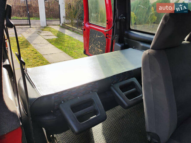 Червоний Пежо Експерт вант.-пас., об'ємом двигуна 2 л та пробігом 274 тис. км за 5500 $, фото 18 на Automoto.ua