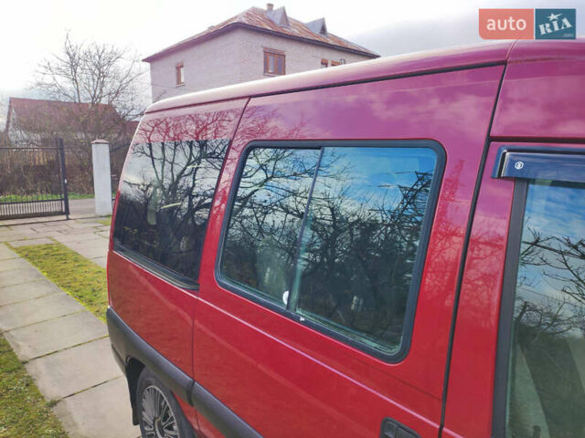 Червоний Пежо Експерт вант.-пас., об'ємом двигуна 2 л та пробігом 274 тис. км за 5500 $, фото 6 на Automoto.ua