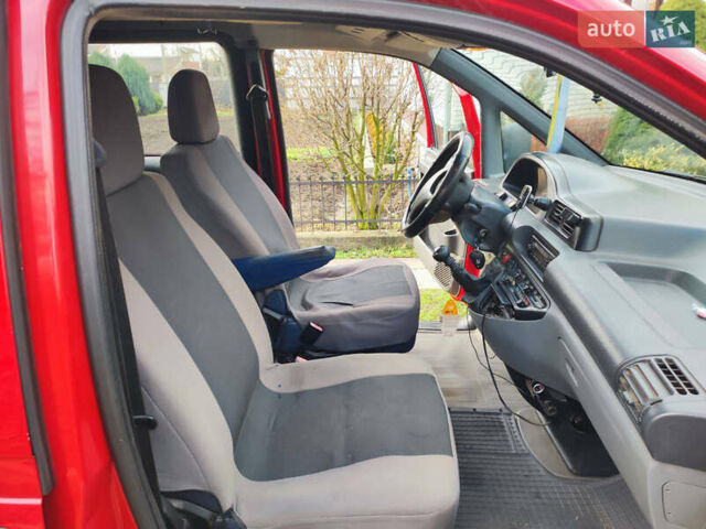 Червоний Пежо Експерт вант.-пас., об'ємом двигуна 2 л та пробігом 274 тис. км за 5500 $, фото 13 на Automoto.ua