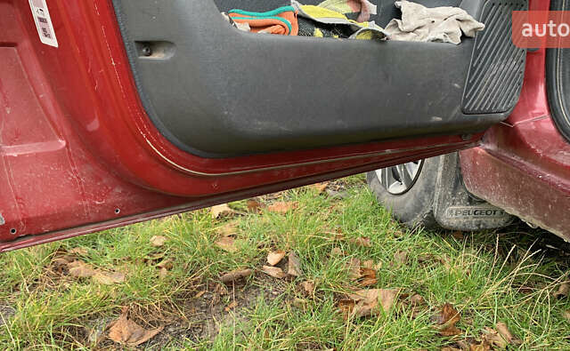 Красный Пежо Эксперт груз.-пасс., объемом двигателя 2 л и пробегом 580 тыс. км за 5100 $, фото 2 на Automoto.ua