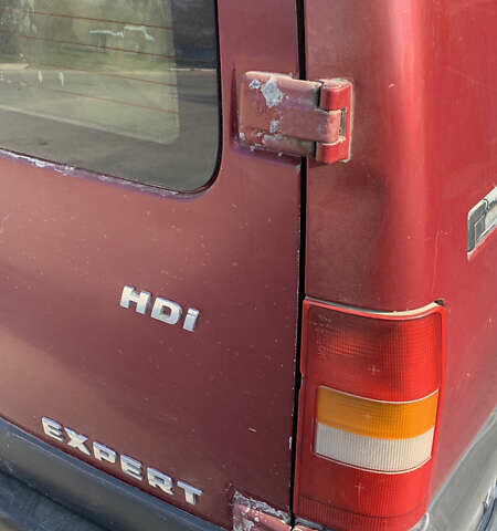 Красный Пежо Эксперт груз.-пасс., объемом двигателя 2 л и пробегом 580 тыс. км за 5100 $, фото 5 на Automoto.ua