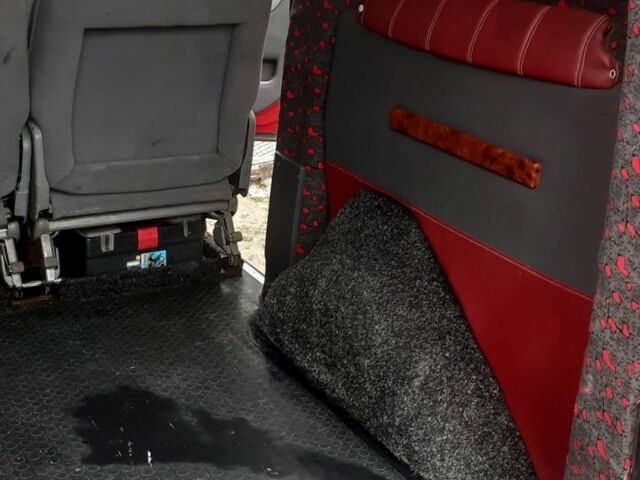 Красный Пежо Эксперт груз.-пасс., объемом двигателя 1.6 л и пробегом 335 тыс. км за 7200 $, фото 5 на Automoto.ua