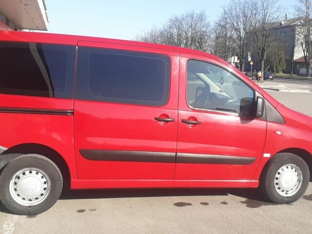 Красный Пежо Эксперт груз.-пасс., объемом двигателя 1.6 л и пробегом 335 тыс. км за 7200 $, фото 3 на Automoto.ua
