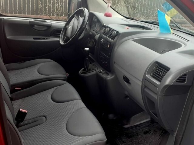 Красный Пежо Эксперт груз.-пасс., объемом двигателя 1.6 л и пробегом 335 тыс. км за 7200 $, фото 4 на Automoto.ua