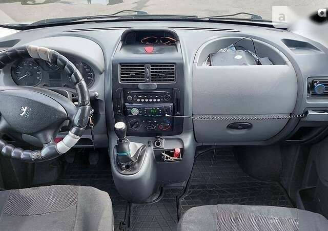 Пежо Эксперт груз.-пасс., объемом двигателя 1.6 л и пробегом 520 тыс. км за 5999 $, фото 17 на Automoto.ua