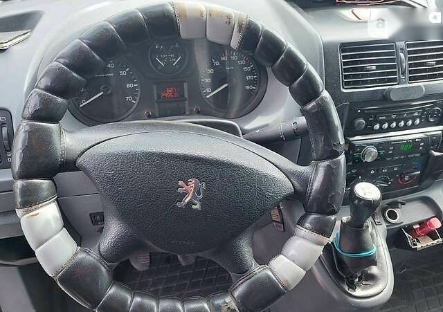 Пежо Эксперт груз.-пасс., объемом двигателя 1.6 л и пробегом 520 тыс. км за 5999 $, фото 16 на Automoto.ua