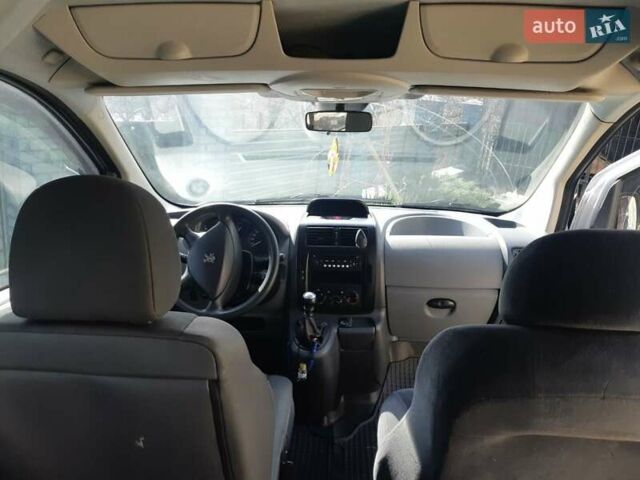 Пежо Эксперт груз.-пасс., объемом двигателя 2 л и пробегом 199 тыс. км за 6500 $, фото 13 на Automoto.ua