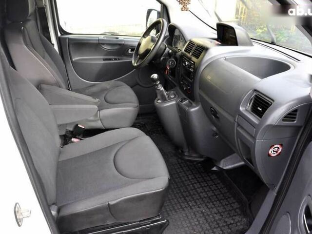 Пежо Эксперт груз.-пасс., объемом двигателя 2 л и пробегом 240 тыс. км за 8999 $, фото 18 на Automoto.ua