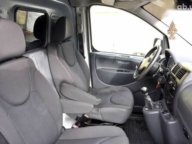 Пежо Эксперт груз.-пасс., объемом двигателя 2 л и пробегом 240 тыс. км за 8999 $, фото 19 на Automoto.ua