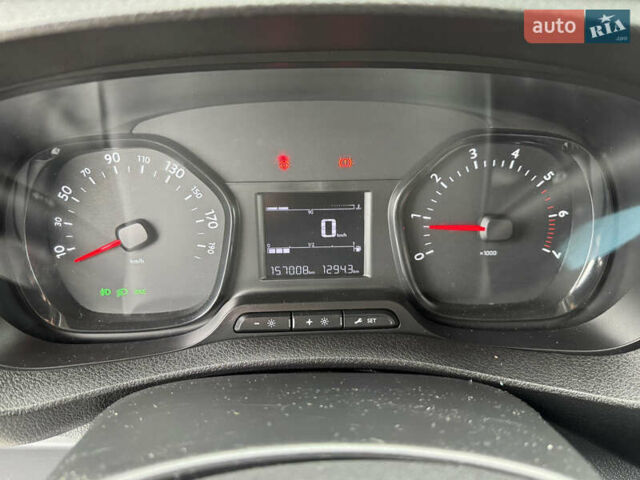 Пежо Эксперт груз.-пасс. 2017 в Ивано-Франковске на Automoto.ua Пежо Эксперт груз.-пасс., объемом двигателя 1.56 л и пробегом 157 тыс. км за 12700 $, фото 15 на Automoto.ua