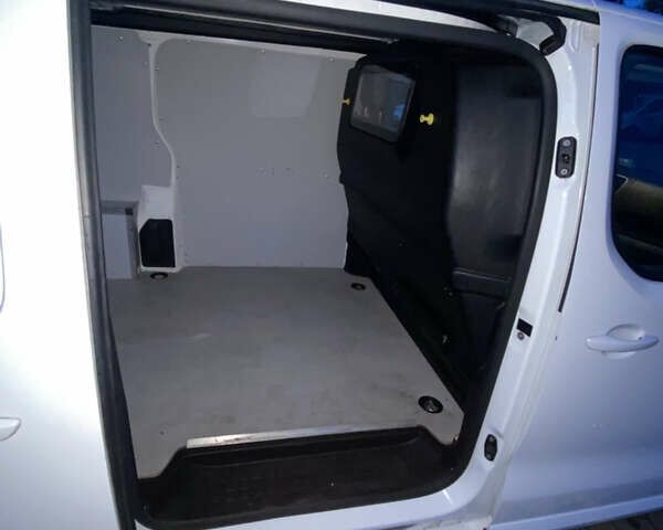 Пежо Эксперт груз.-пасс., объемом двигателя 2 л и пробегом 251 тыс. км за 19000 $, фото 20 на Automoto.ua