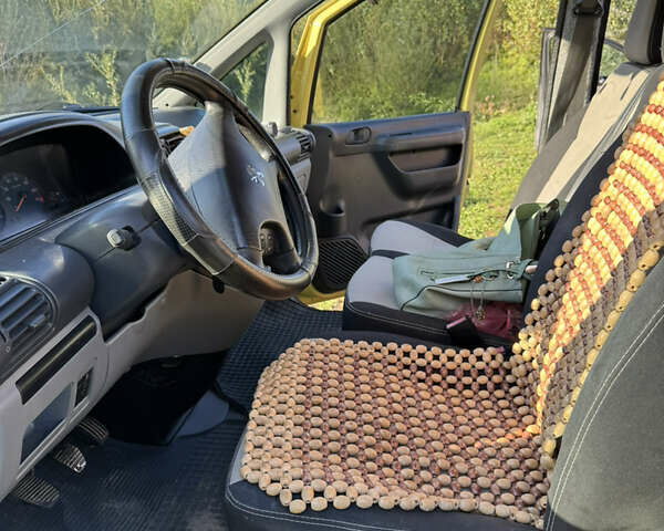 Жовтий Пежо Експерт вант.-пас., об'ємом двигуна 1.87 л та пробігом 187 тис. км за 4500 $, фото 3 на Automoto.ua