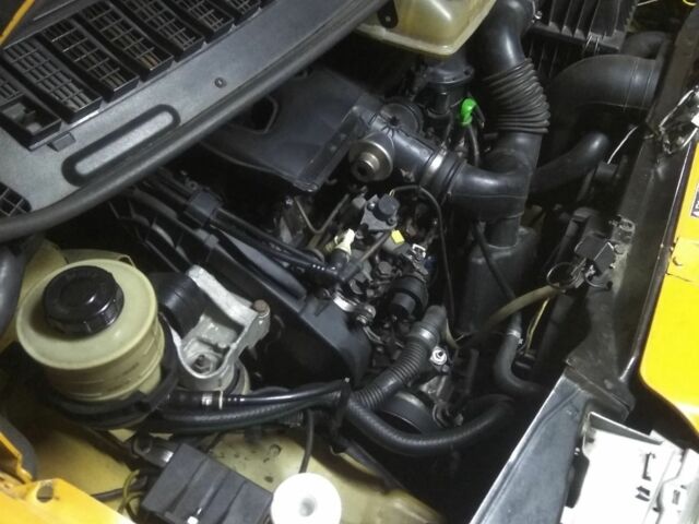 Пежо Эксперт груз.-пасс. 2006 в Виннице на Automoto.ua Желтый Пежо Эксперт груз.-пасс., объемом двигателя 1.9 л и пробегом 270 тыс. км за 4200 $, фото 5 на Automoto.ua