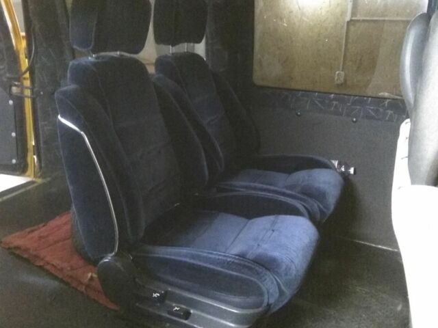 Пежо Эксперт груз.-пасс. 2006 в Виннице на Automoto.ua Желтый Пежо Эксперт груз.-пасс., объемом двигателя 1.9 л и пробегом 270 тыс. км за 4200 $, фото 4 на Automoto.ua