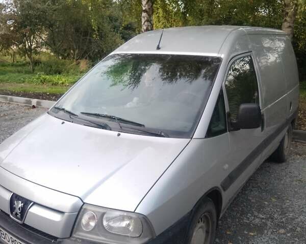 Серый Пежо Эксперт груз.-пасс., объемом двигателя 2 л и пробегом 295 тыс. км за 2800 $, фото 3 на Automoto.ua