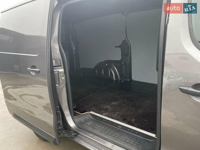 Серый Пежо Эксперт груз.-пасс., объемом двигателя 2 л и пробегом 53 тыс. км за 16700 $, фото 19 на Automoto.ua