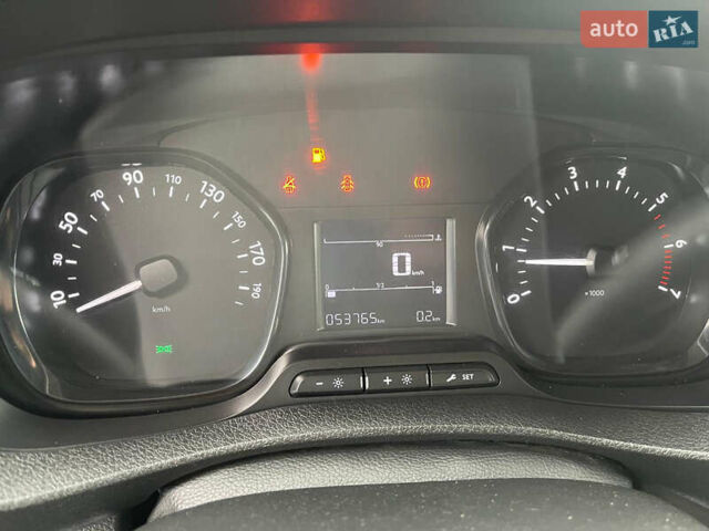 Серый Пежо Эксперт груз.-пасс., объемом двигателя 2 л и пробегом 53 тыс. км за 16700 $, фото 24 на Automoto.ua