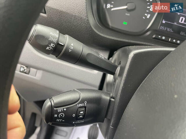 Серый Пежо Эксперт груз.-пасс., объемом двигателя 2 л и пробегом 53 тыс. км за 16700 $, фото 28 на Automoto.ua